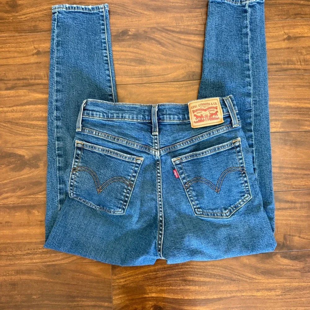 Levis Wedgie Skinny Jeans‎ Womens W28 Blue High Rise Button Fly Denim Classic